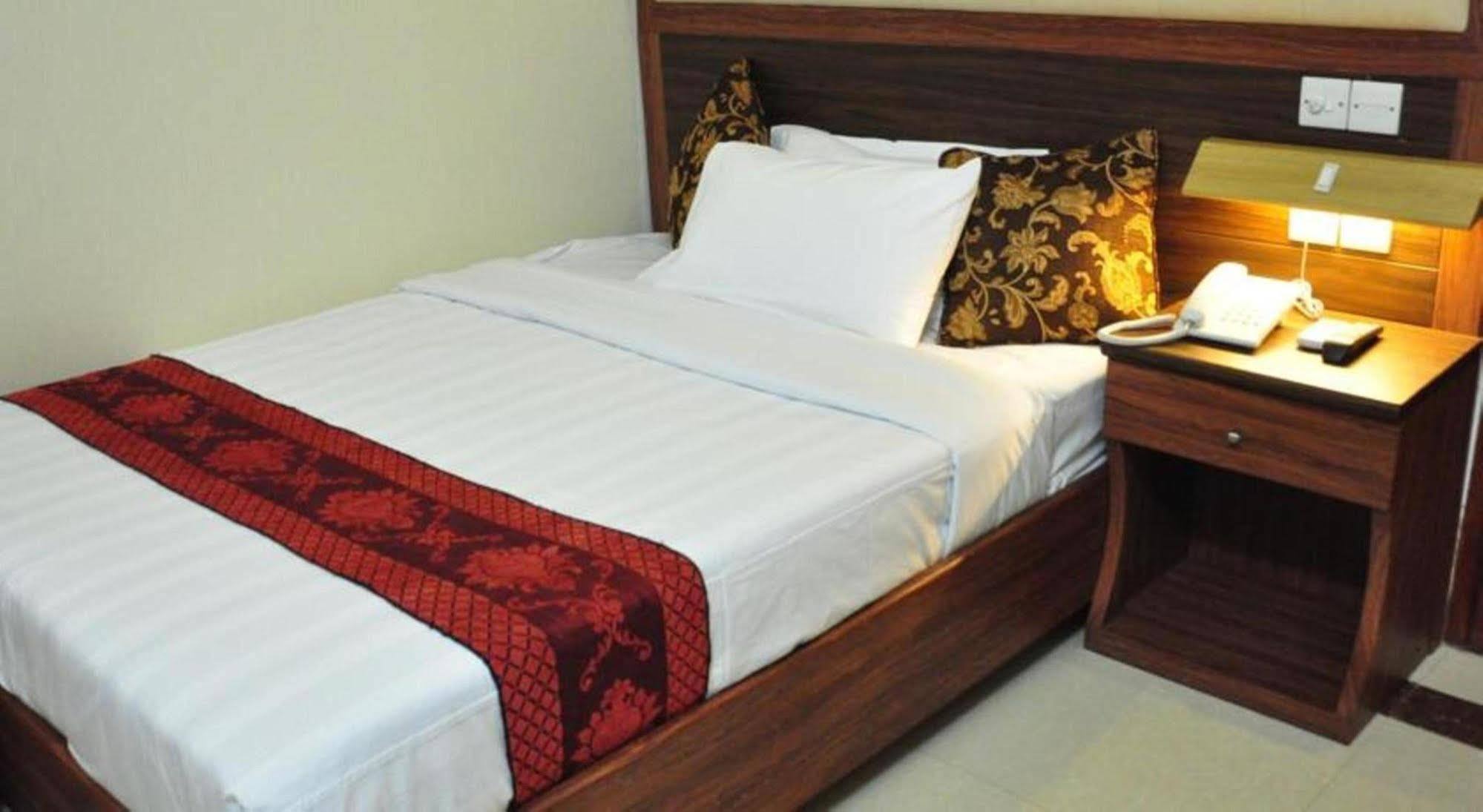 Marino Hotel - Best Near Airport Dhaka Exterior foto