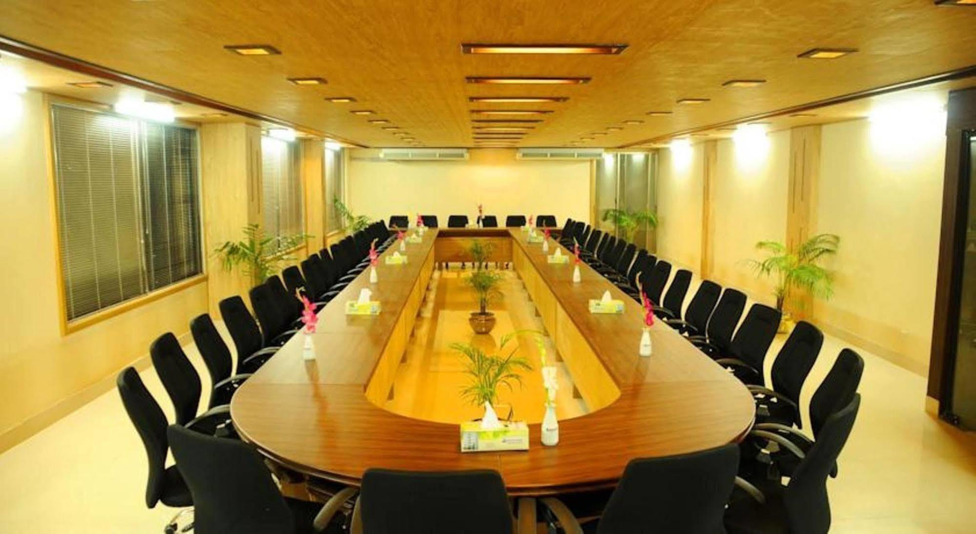 Marino Hotel - Best Near Airport Dhaka Exterior foto